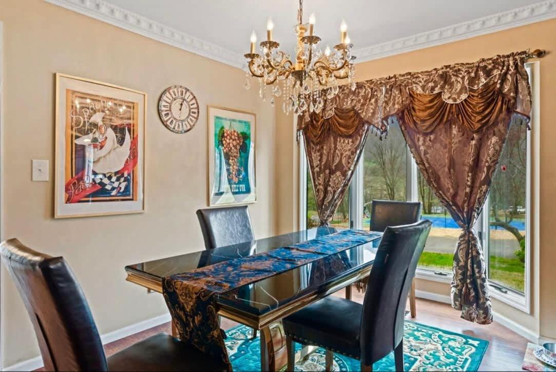 Villa Gated Mansion - Basketball Court Movie Theater Views Big Stone Gap Exterior foto